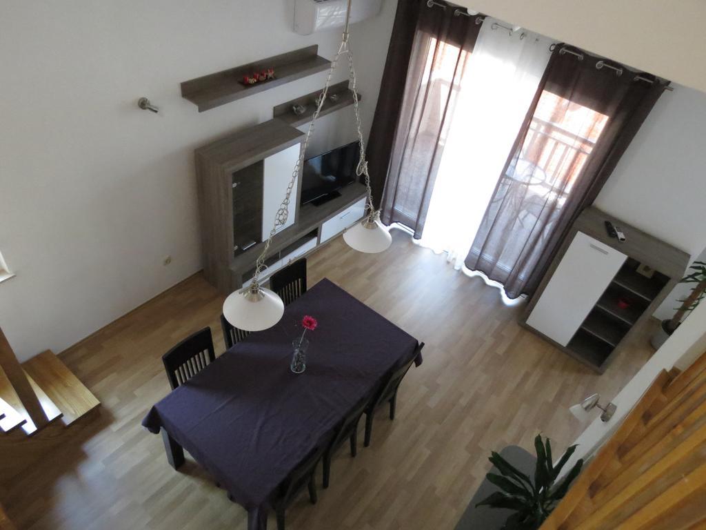 Apartments Ljubicic Podstrana Habitación foto