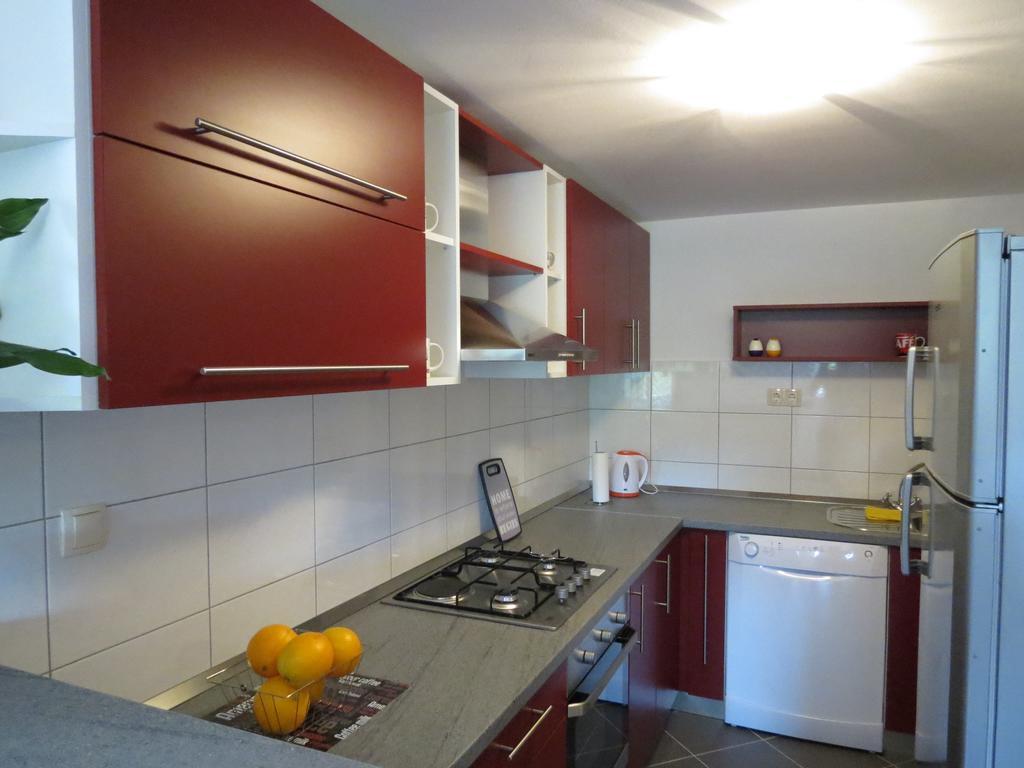 Apartments Ljubicic Podstrana Habitación foto